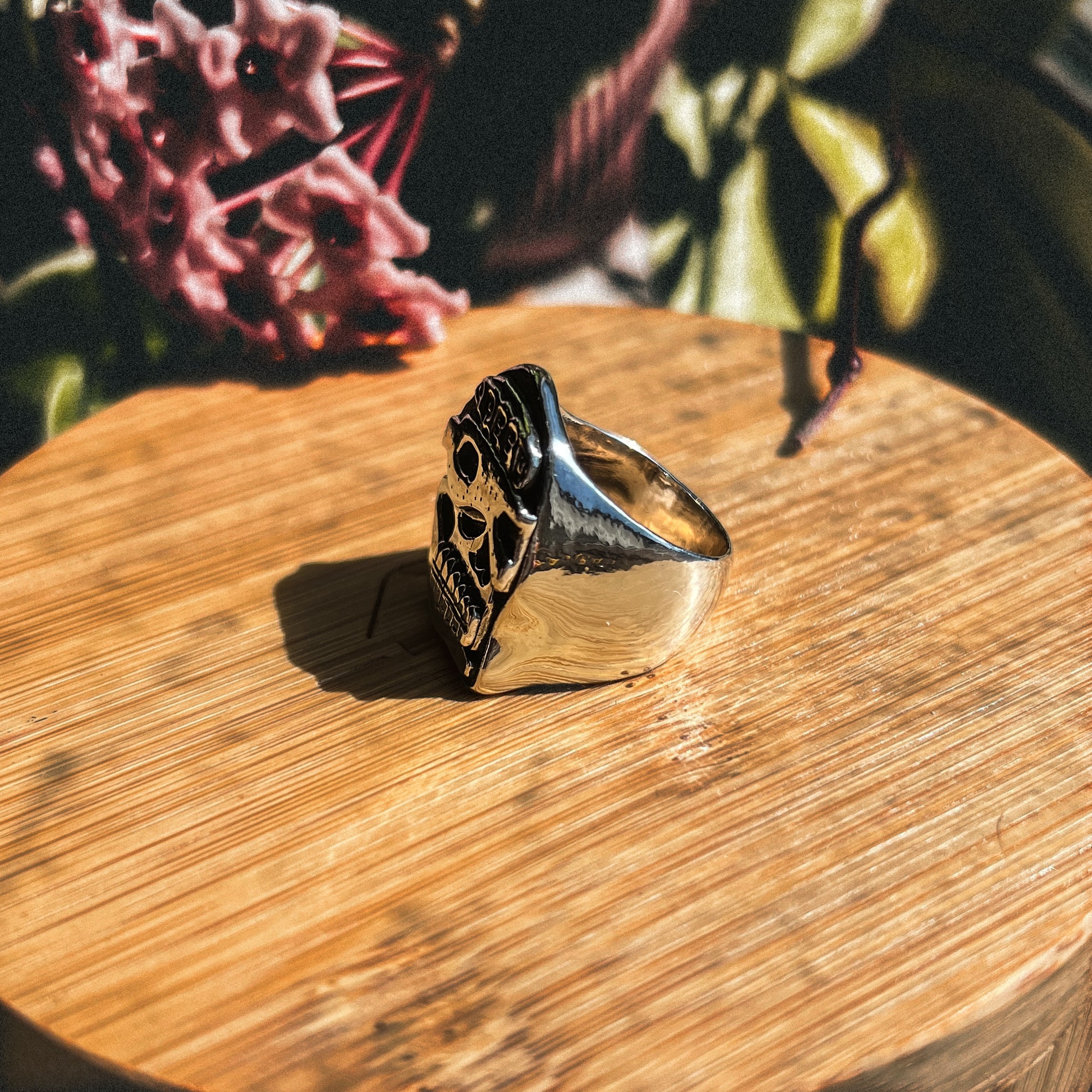 Speed Skull Signet Ring