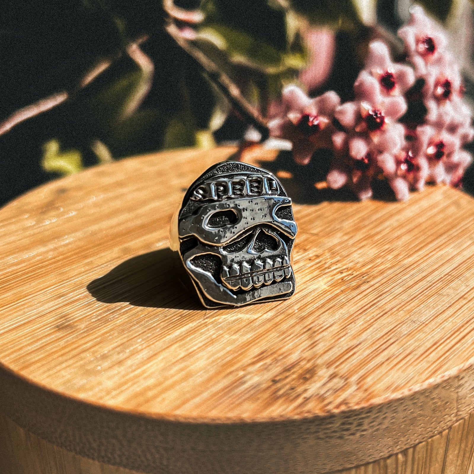 Speed Skull Signet Ring